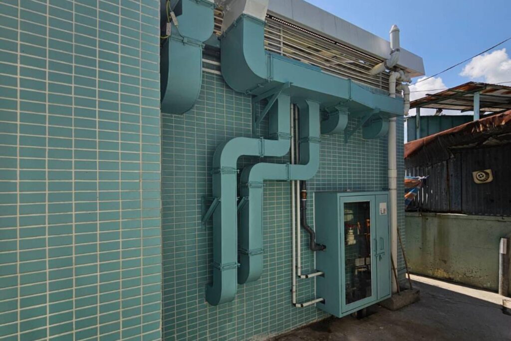 香港流浮山公廁工程案例|鋁板、百葉及不鏽鋼工程定制服務 流浮山公廁 不鏽鋼水箱及通風風管系統