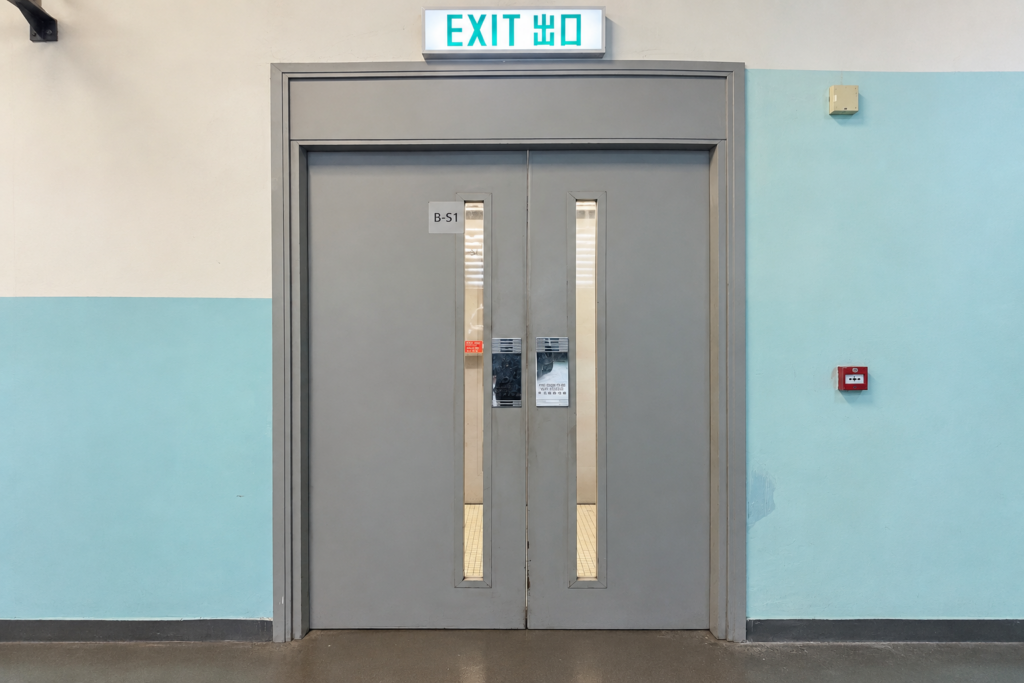 知識庫 香港工程不鏽鋼雙開防火門及出口門